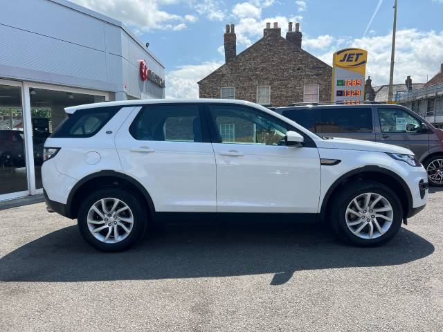 2018 Land Rover Discovery Sport 2.0 TD4 180 SE Tech 6-Speed Manual AWD 7-Seater 5dr**FOUR WHEEL DRIVE+7SEATS**
