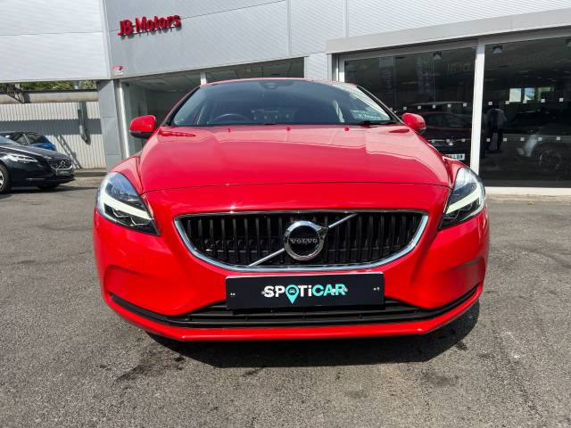 2018 Volvo V40 2.0 T2 [122] Momentum 6-Speed Manual 5dr**FULL VOLVO HISTORY**