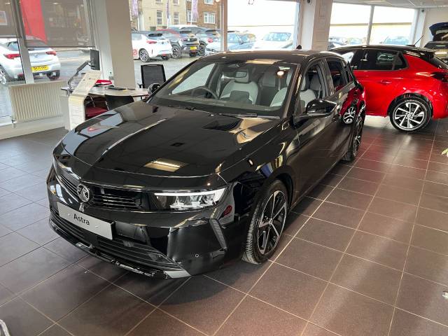 Vauxhall Astra Griffin Special Edition 1.2 Turbo (130PS) 6-Speed Manual**BRAND NEW IN STOCK*** Hatchback Petrol Carbon Black