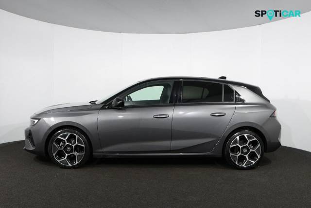 2024 Vauxhall Astra 1.2 Turbo 130 Ultimate 5dr 8-Speed Automatic***TOP OF THE RANGE AUTOMATIC**