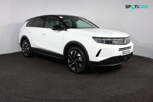 Vauxhall Grandland 1.2 Hybrid [136] GS 5dr e-DCT6 Mild Hybrid***SAT NAV+HEATED SEATS+REAR CAMERA** Hatchback Petrol ARCTIC WHITE