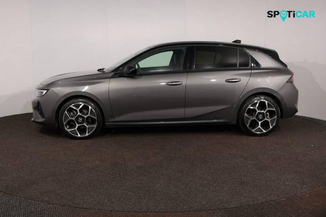 2025 Vauxhall Astra 1.5 Turbo D Ultimate 5dr 8-Speed Automatic**EX MANAGEMENT+TOP SPEC**