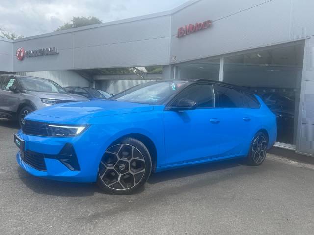 Vauxhall Astra 1.2 Turbo 130 Ultimate 6-Speed Manual 5dr**TOP OF THE RANGE ESTATE** Estate Petrol Athletic Blue