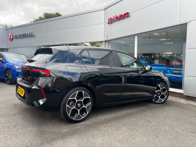 2025 Vauxhall Astra 1.2 Turbo 130 Ultimate 5dr 8-Speed Automatic***HEADS UP DISPLAY+REAR CAMERA**