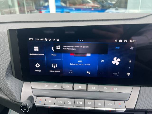 2025 Vauxhall Astra 1.2 Turbo 130 Ultimate 5dr 8-Speed Automatic***HEADS UP DISPLAY+REAR CAMERA**