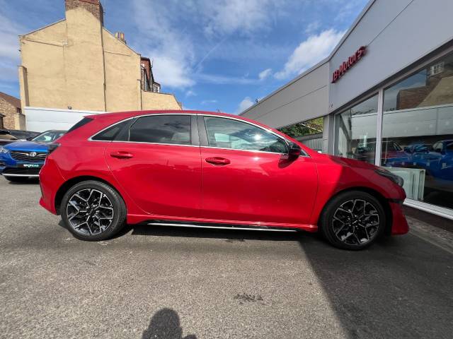 2022 Kia Ceed 1.5T GDi ISG GT-Line 6-Speed Manual 5dr**SAT NAV+REAR CAM+HEATED SEATS**