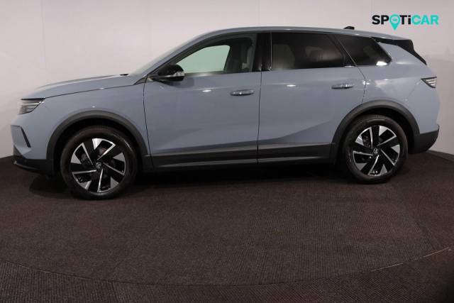 2025 Vauxhall Grandland 1.2 Hybrid 145 Ultimate 5dr e-DCT6 Mild Hybrid Automatic**EX MANAGEMENT+LOW MILES**
